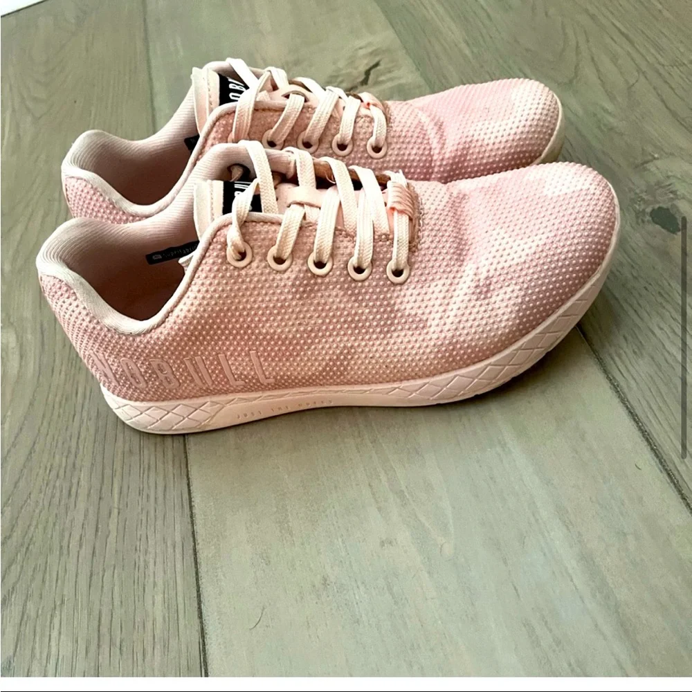 LIKE NEW NOBULL “super fabric” trainer (W 7.5) - Picture 2 of 5